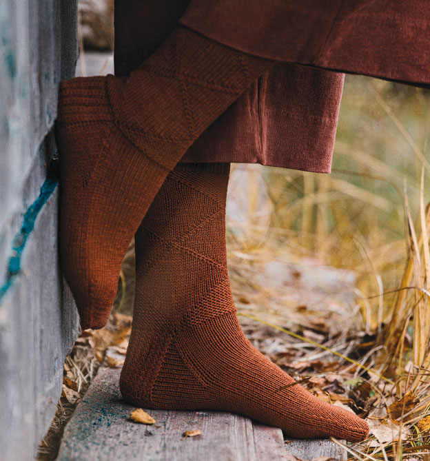 52 Wochen Socken stricken aus Laine Magazin