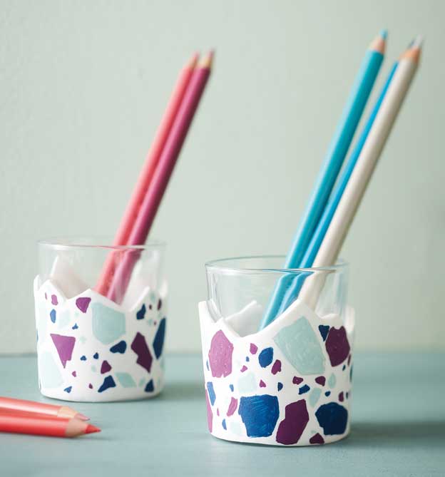 Stifterhalter im Terrazzo-Look basteln