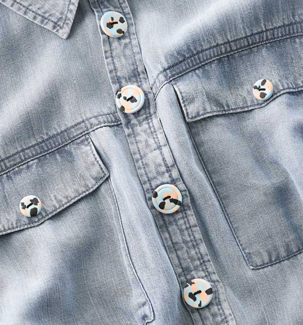 Hemdknoepfe im Terrazzo-Look basteln