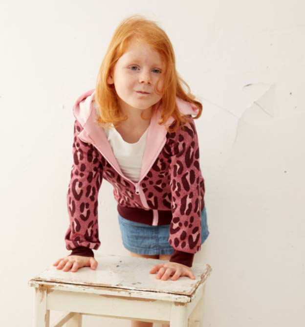 Nähen mit Jersey Klimperleicht - Kapuzen-Jacke für Kinder nähen - Schnittmuster von Klimperklein