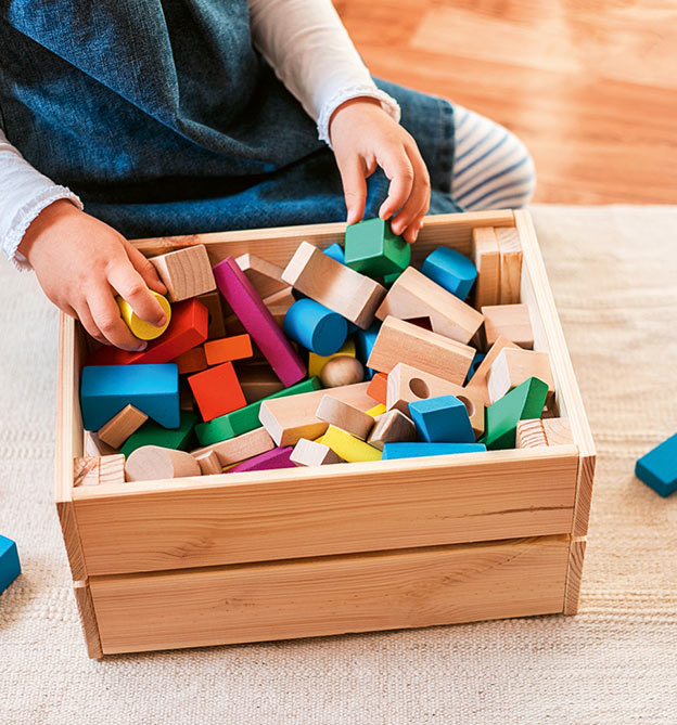 Organize n Style: Bauklätze in Holzkiste aufbewahren