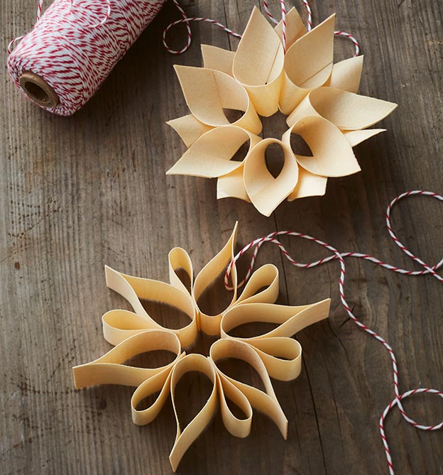 Sterne zum aufhaengen aus Papier