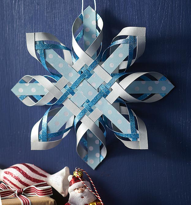 Skandinavischer Flechtstern in blau und grau