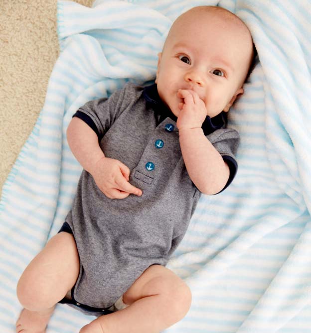 Nähen mit Jersey Klimperleicht - Body mit Kragen für Baby nähen - Schnittmuster von Klimperklein